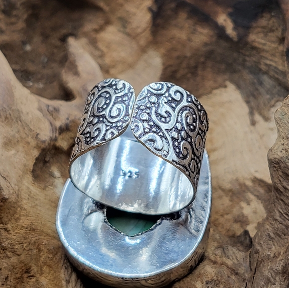 Color Enhanced Howlite Ring - Adjustable - Picture 4 of 7